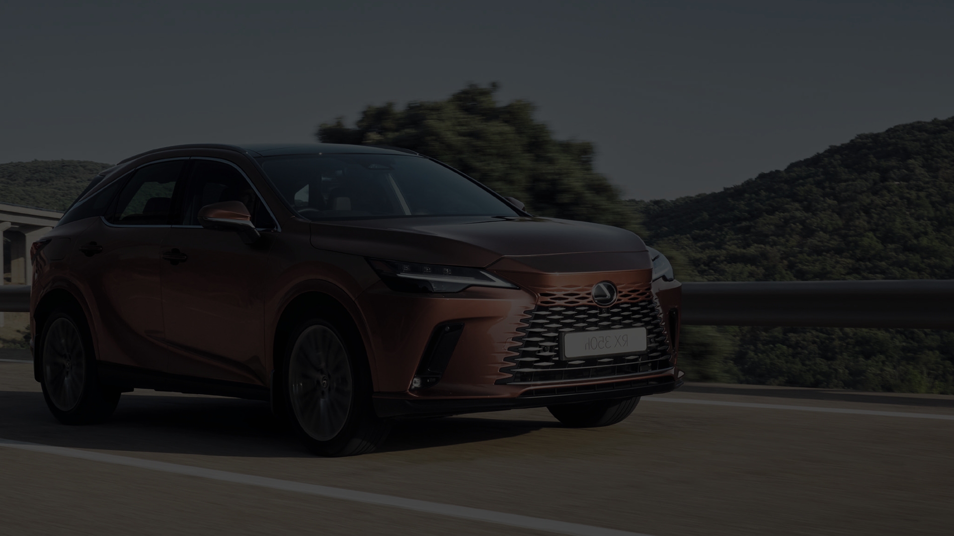 Лексус РХ 450h Plug-in